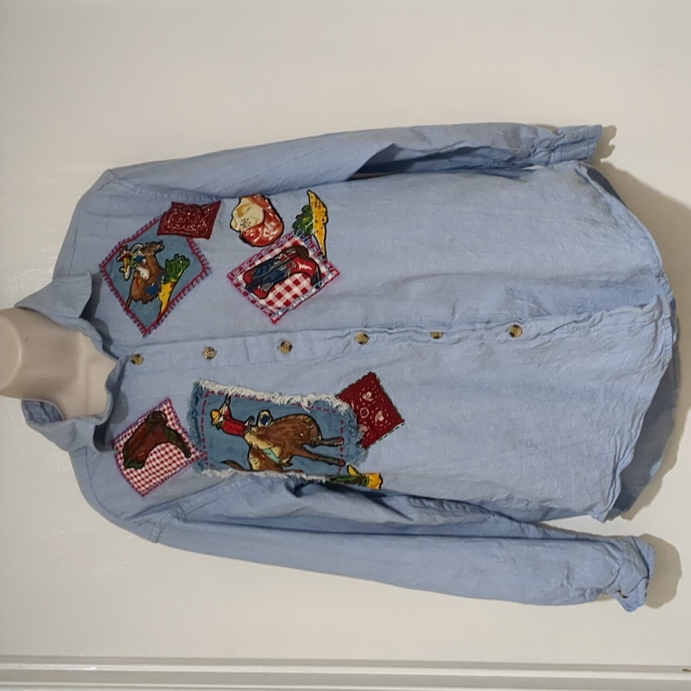 Casey & Max vintage long-sleeved button down Western embroided women size M